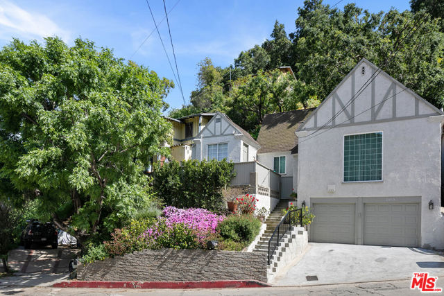 2059 Laurel Canyon Boulevard, Los Angeles CA: https://media.crmls.org/mediaz/deedd76a-4cfb-4266-8fc7-098c20875bda.jpg