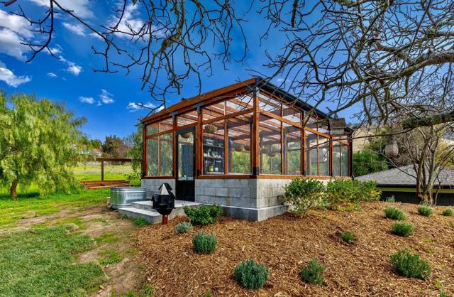 17755 Corral Del Cielo Road,  CA: https://media.crmls.org/mediaz/deede00a-cbc5-41dd-b84d-61c035692072.jpg