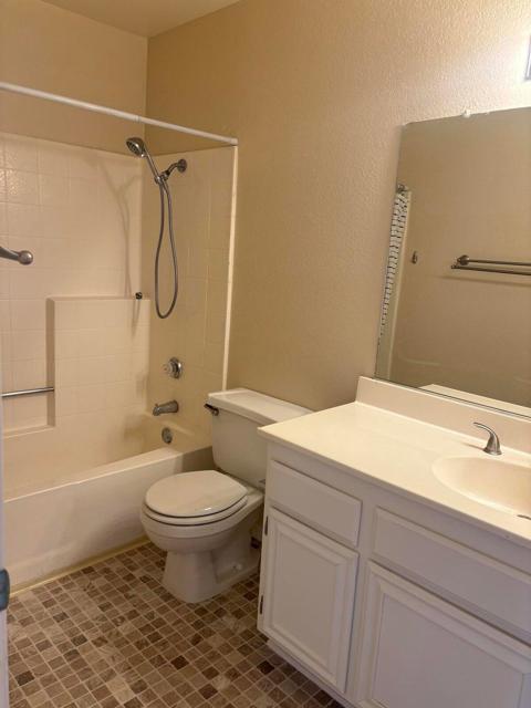 74800 Sheryl Avenue, Palm Desert CA: https://media.crmls.org/mediaz/deedf4ad-c6c4-4c24-9c71-423a0c10d263.jpg