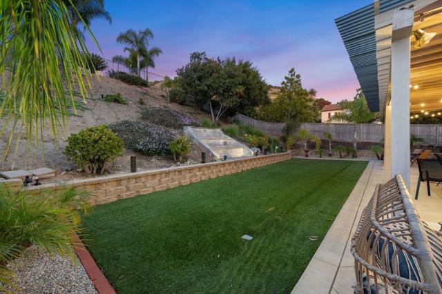 2690 Ponderosa Ct, Escondido CA: https://media.crmls.org/mediaz/deeeeee0-44d2-494f-b3a9-6594b989ce26.jpg