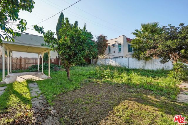935 North Gardner Street photo 7