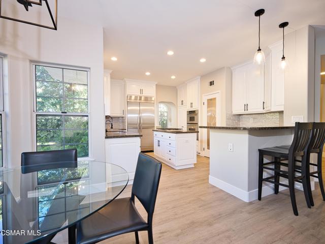 2461 Kirsten Lee Drive, Westlake Village CA: https://media.crmls.org/mediaz/deef829d-1fcd-4225-b395-8b51e3a93f7e.jpg