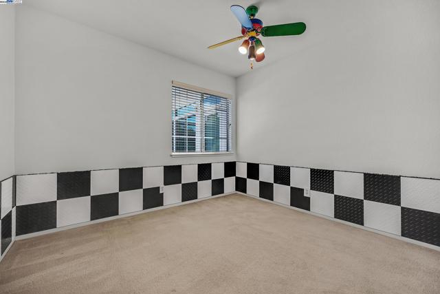 6997 Foxtail Dr, Livermore CA: https://media.crmls.org/mediaz/deefb963-0b94-4f40-8f8f-8ab58a2a8748.jpg