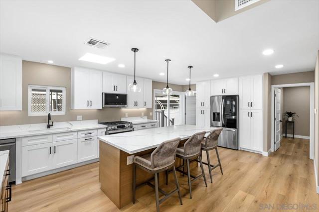 7226 San Bartolo Street, Carlsbad CA: https://media.crmls.org/mediaz/deeff293-ef7b-40e3-9d54-3d95ab199b47.jpg