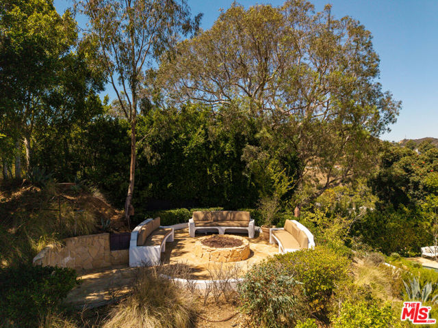 3 Bed Home for Sale in Los Angeles, California