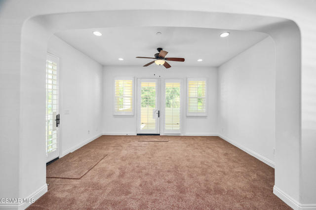 2079 Legacy Drive, Simi Valley CA: https://media.crmls.org/mediaz/def08a10-dd78-4f52-a0ad-3a0d4fdab48f.jpg