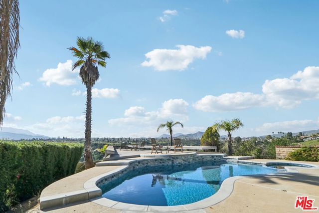 Photo of 1821 Calle Petaluma, Thousand Oaks, CA 91360