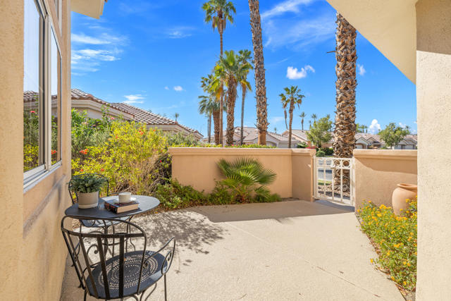 37563 Blue Sky Avenue, Palm Desert CA: https://media.crmls.org/mediaz/def14271-76c5-4786-a17a-dee57bfa0f0d.jpg