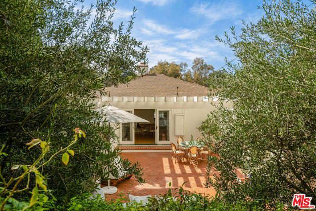 652 Bienveneda Avenue, Pacific Palisades, California 90272, 3 Bedrooms Bedrooms, ,2 BathroomsBathrooms,Single Family Residence,For Sale,Bienveneda,24451429