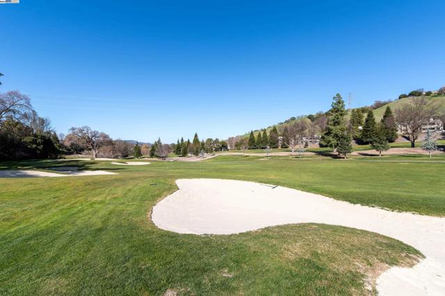 1141 PTARMIGAN DR, Walnut Creek CA: https://media.crmls.org/mediaz/def21005-9db5-4e4c-9164-e97cf1f2a053.jpg
