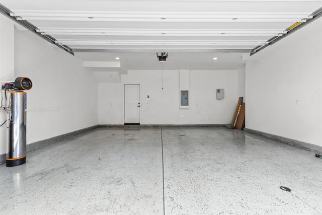 Detail Gallery Image 47 of 72 For 1856 Focus Dr, Chula Vista,  CA 91915 - 4 Beds | 3/1 Baths