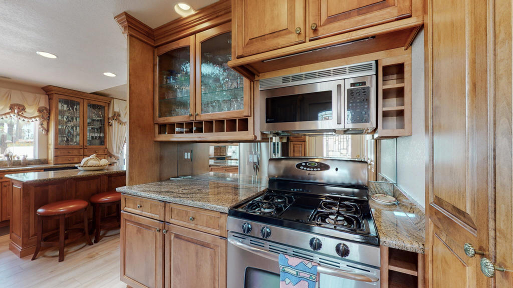 MLS #219137527PS image #9