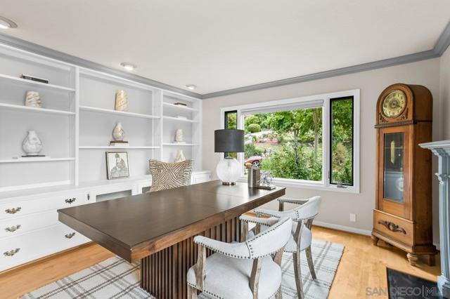 3609 Monte Real, Escondido CA: https://media.crmls.org/mediaz/def36a40-a618-4daa-ae23-a2b643664541.jpg