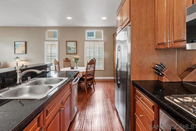 12674 Carmel Country Rd, San Diego CA: https://media.crmls.org/mediaz/def5ad5d-3ef2-4f03-b868-35b77ee17f73.jpg