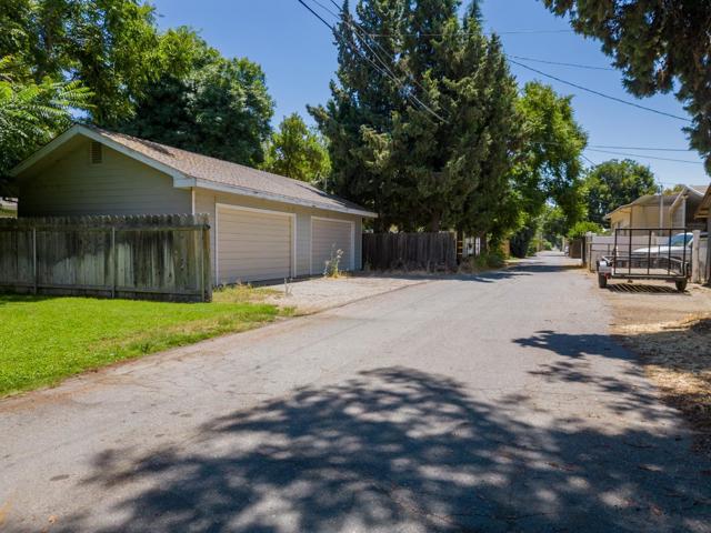 151153 N Shasta Street, Willows CA: https://media.crmls.org/mediaz/def5da7f-9e8f-4241-acc9-1c3d943ee151.jpg
