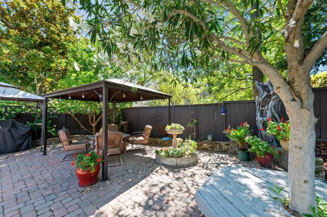 3338 Marsh Hawk Court, Pleasanton CA: https://media.crmls.org/mediaz/def5e869-6791-4f6e-adc3-d10e3d320936.jpg