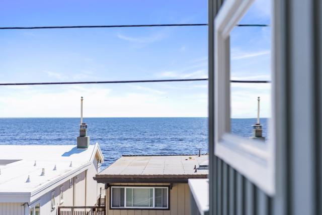 621 Beach Drive, Aptos CA: https://media.crmls.org/mediaz/def6b170-83c7-4c0d-b370-7952843081c8.jpg