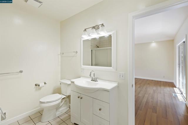 828 Bancroft Rd, Walnut Creek CA: https://media.crmls.org/mediaz/def733b1-a267-4769-b70e-646929d8840d.jpg