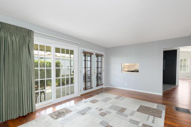 1058 Via Grande, Cathedral City CA: https://media.crmls.org/mediaz/def78511-4cd0-416a-b86b-f6f7432c32c5.jpg