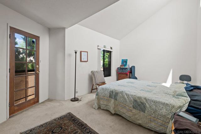 3252 Via Marin, La Jolla CA: https://media.crmls.org/mediaz/def79a5a-fe8f-40fd-932d-7698e5688bf8.jpg