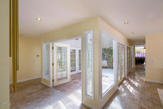 220 W Hillcrest Boulevard, Monrovia CA: https://media.crmls.org/mediaz/def808f3-ca6d-468d-b7e5-849d968b52ef.jpg