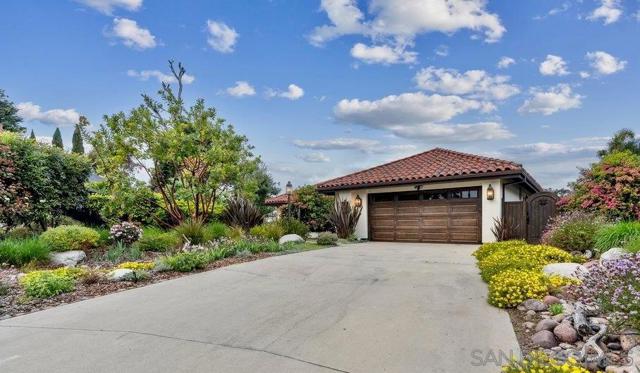 350 Punta Baja Dr, Solana Beach CA: https://media.crmls.org/mediaz/def843da-bfde-47cf-b193-6ee355f65d03.jpg