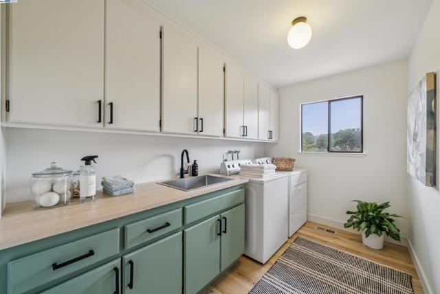 1768 Astor Ct, San Leandro CA: https://media.crmls.org/mediaz/def87060-aef1-4124-87ed-f4dd93fd4ebe.jpg