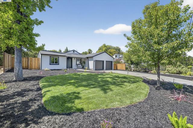 191 Cortsen Rd, Pleasant Hill CA: https://media.crmls.org/mediaz/def8d3ed-b25c-40dc-b0b8-38b2be617e96.jpg