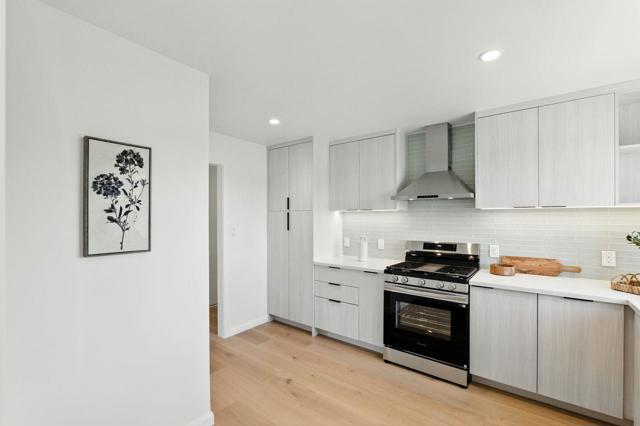 553 Diamond Avenue, South San Francisco CA: https://media.crmls.org/mediaz/def8de4d-e339-4b27-9484-3a0beb6d5747.jpg