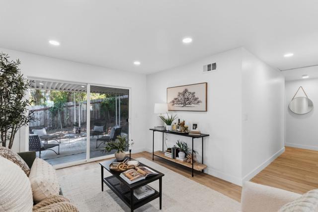 Detail Gallery Image 11 of 23 For 6729 Mezin Way, San Diego,  CA 92114 - 4 Beds | 1/1 Baths