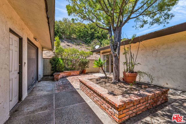 29857 Knoll View Drive, Rancho Palos Verdes, California 90275, 3 Bedrooms Bedrooms, ,2 BathroomsBathrooms,Residential,Sold,Knoll View,25580809 29857 Knoll View Drive, Rancho Palos Verdes, California 90275, 3 Bedrooms Bedrooms, ,2 BathroomsBathrooms,Residential,Sold,Knoll View,25580809