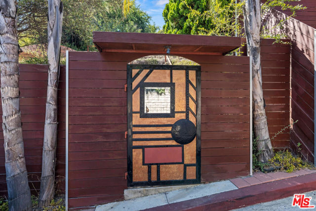 2222 Bancroft Avenue, Los Angeles CA: https://media.crmls.org/mediaz/defa1100-d6f0-4dc0-9dda-64967323c71d.jpg