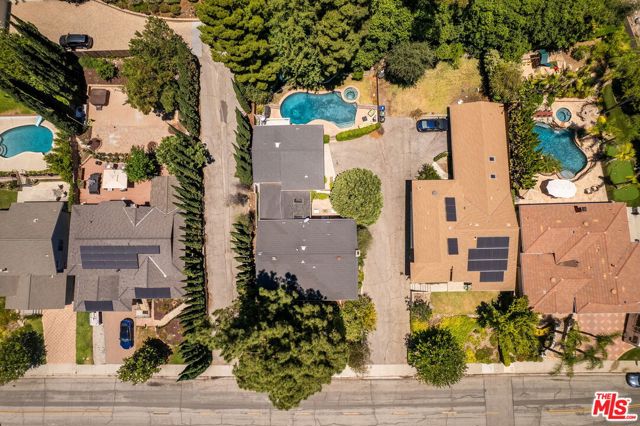 3411 Markridge Road, La Crescenta CA: https://media.crmls.org/mediaz/defb262c-fd82-419f-ae0b-c6c4732ee67a.jpg