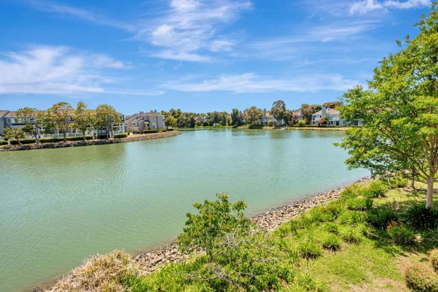 1000 Davit Lane,  CA: https://media.crmls.org/mediaz/defc7b44-de9a-426a-8318-e2ffe423b1e2.jpg