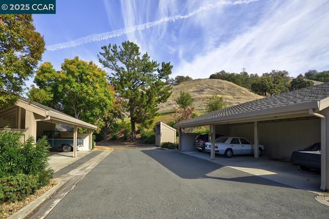 3350 Rossmoor Pkwy, Walnut Creek CA: https://media.crmls.org/mediaz/defcbd5f-d348-43f4-931e-ca01d2acd4ef.jpg