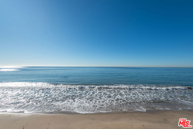 25306 Malibu Road, Malibu CA: https://media.crmls.org/mediaz/defdaa0a-9ec6-483e-a4ac-16c19a41514b.jpg