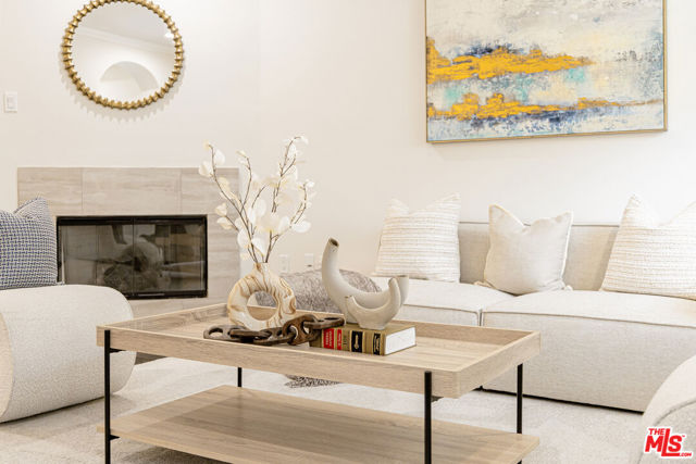 2449 Oswego Street, Pasadena CA: https://media.crmls.org/mediaz/defe306d-d3e8-4420-abf7-7bd70e1f8109.jpg