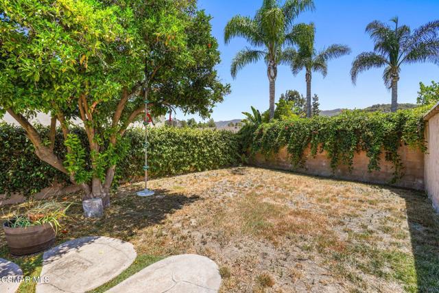 2607 Lander Court, Newbury Park CA: https://media.crmls.org/mediaz/df00369f-54dc-4317-bccd-bcd0fb66b128.jpg