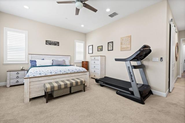 36 Freeport Court, Discovery Bay CA: https://media.crmls.org/mediaz/df0073fb-39f0-4aec-9008-d02e2f331562.jpg
