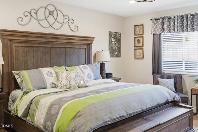 2174 WILCOX Street, Camarillo CA: https://media.crmls.org/mediaz/df018d2c-1a3e-4434-b1e8-4a63d43c1154.jpg