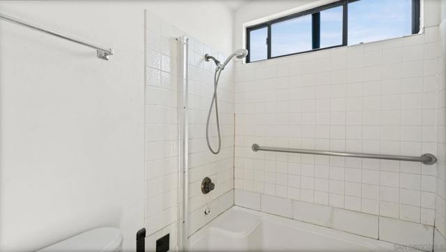 1534 Heirloom Ave, Perris CA: https://media.crmls.org/mediaz/df019762-6246-4587-a0ed-d30011d4ba90.jpg