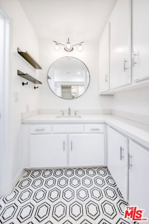 515 N Jackson Street, Glendale CA: https://media.crmls.org/mediaz/df01ae86-0078-4386-89bd-221ce2f7cc40.jpg