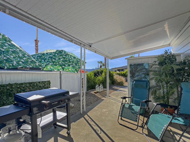 49305 Highway 74, Palm Desert CA: https://media.crmls.org/mediaz/df01c740-c8ea-4f6f-9fd2-6aa532a643ef.jpg