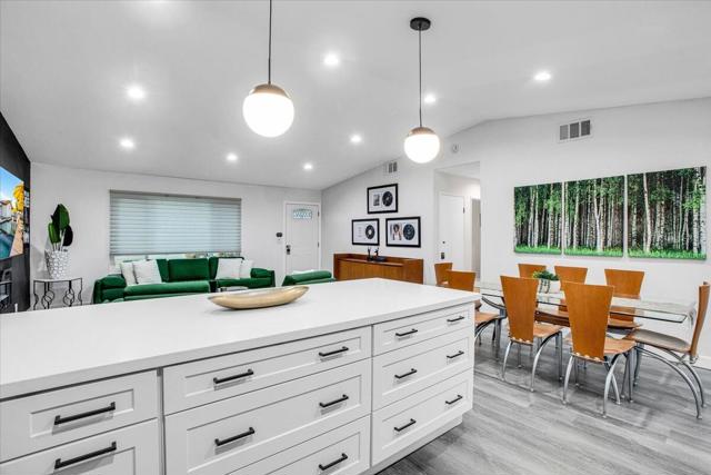 50782 Sunburst Street, Coachella CA: https://media.crmls.org/mediaz/df02a7ad-7c1f-4fe9-b10a-18b609daf474.jpg