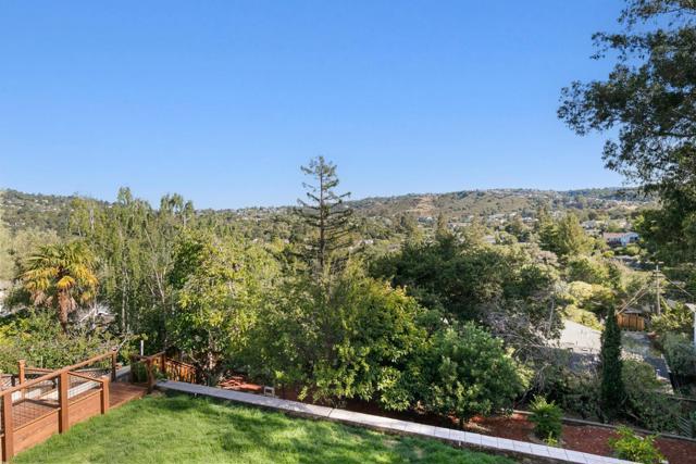 1735 Terrace Drive, Belmont CA: https://media.crmls.org/mediaz/df042ed1-b3a7-41cd-8c0c-12d2545dfdf0.jpg
