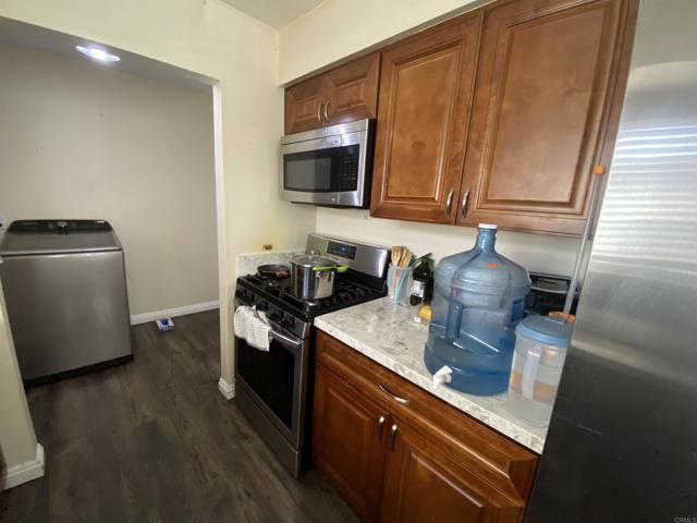 Detail Gallery Image 11 of 28 For 1746 Fairdale Ave, Escondido,  CA 92027 - 2 Beds | 1 Baths