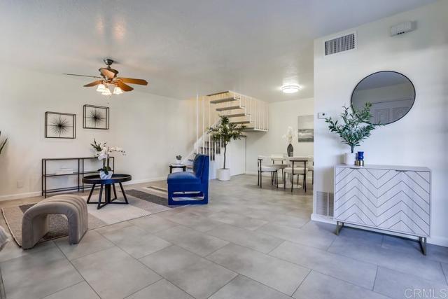 Detail Gallery Image 6 of 36 For 17489 Ashburton Rd, San Diego,  CA 92128 - 3 Beds | 2/1 Baths