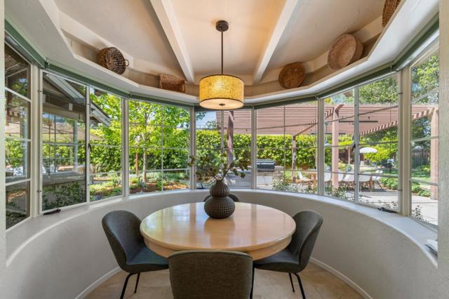 690 Torwood Lane, Los Altos CA: https://media.crmls.org/mediaz/df07c11d-013b-465b-9e9e-42ea2dcbb0cb.jpg