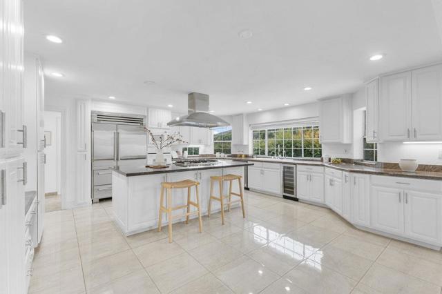 Image 20 of 73 For 22580 Ravensbury Avenue