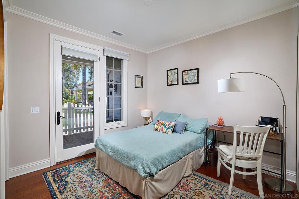 MLS #250032591SD image #18